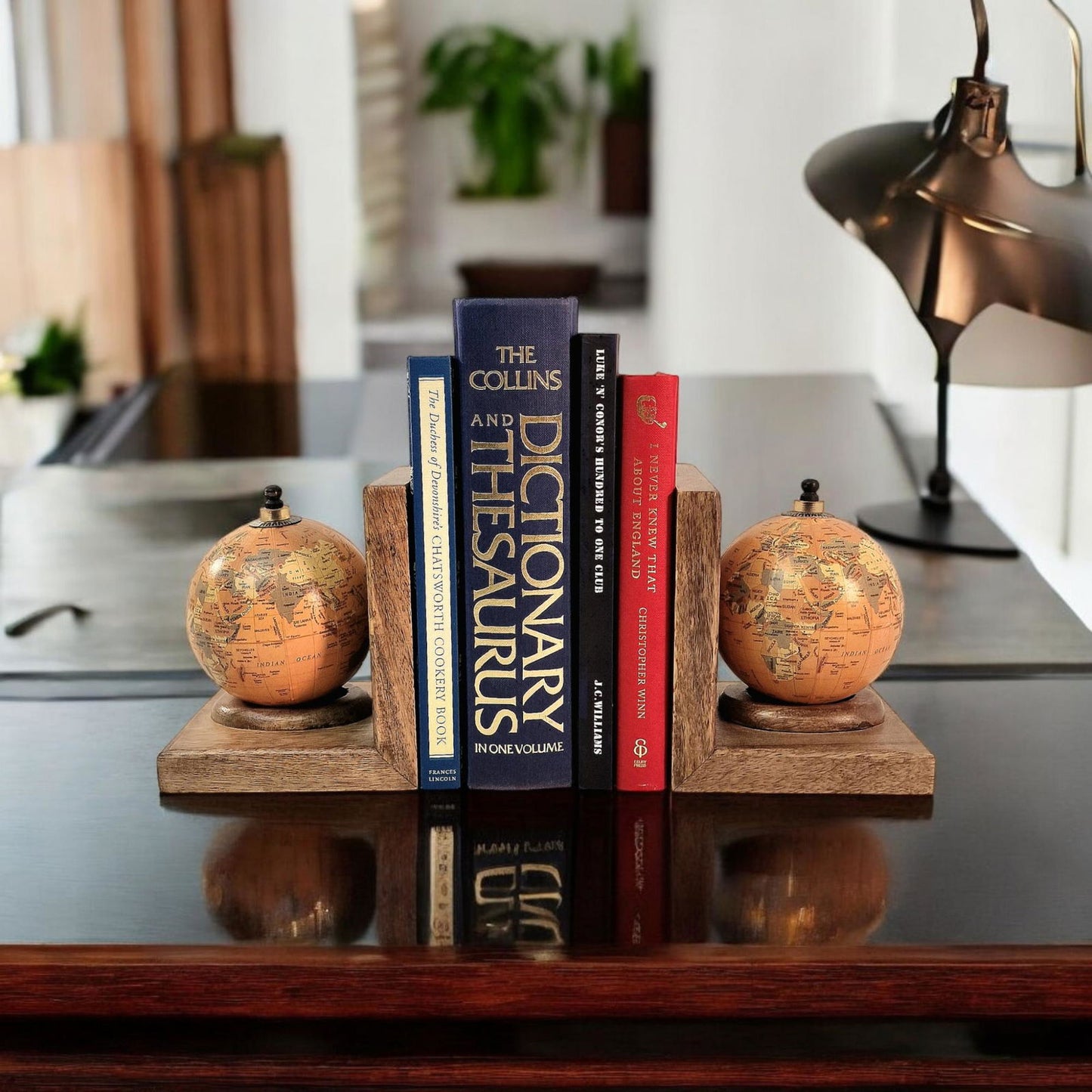 Pair of World Globe Bookends Set in Mango Wood 🚚