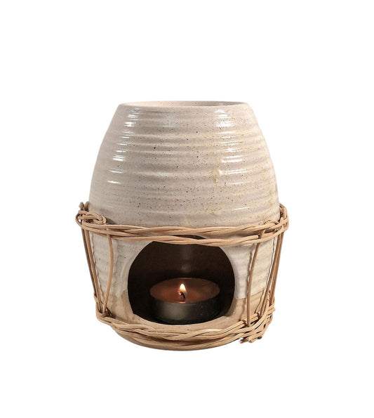 Ceramic Oil Burner With Rattan Design 🚚