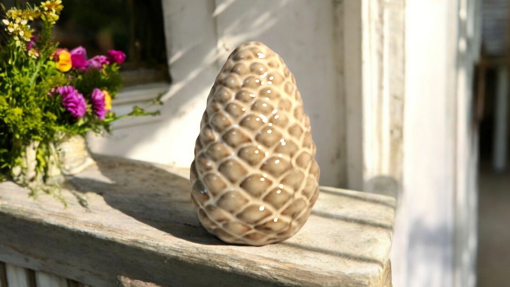 Ceramic Pinecone Ornament 11cm 🚚