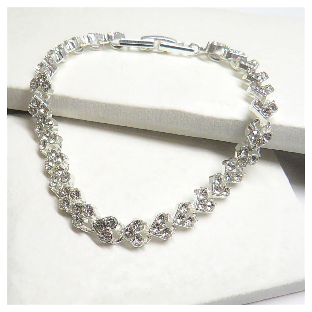 Diamante Heart Tennis Bracelet