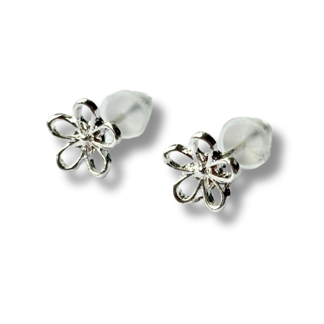 Open Daisy Silver Stud Earrings